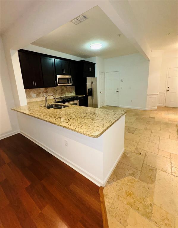 Building Photo - 6360 Ranelagh Dr