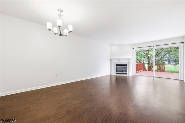 Building Photo - 73 Castleton Rd