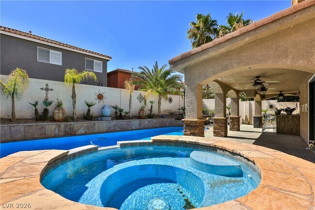 Building Photo - 595 Campus Oaks Ct