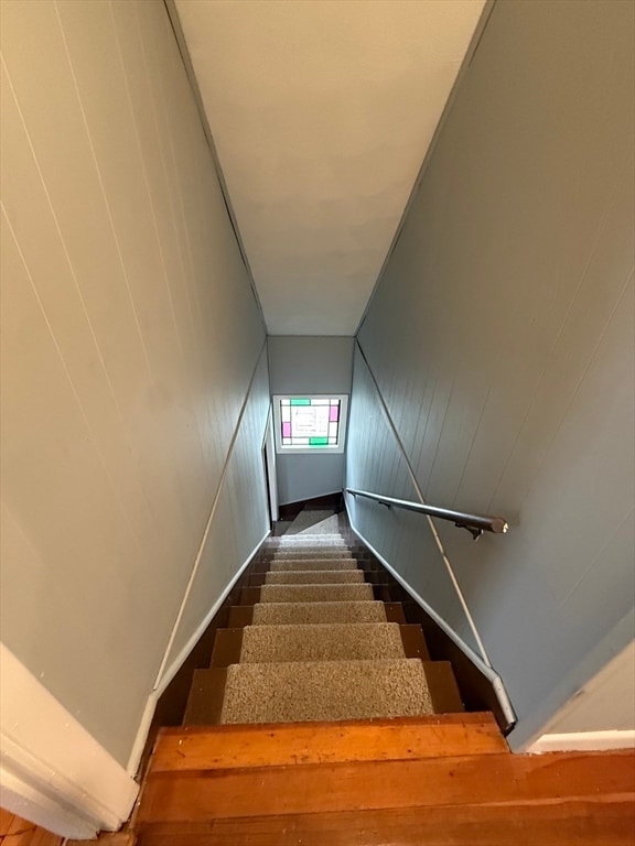 Building Photo - 30-32-32 Melrose St