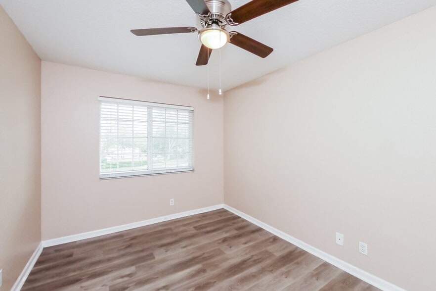 Building Photo - 8984 NW 38th Dr