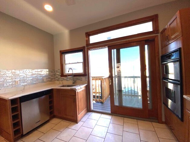 Building Photo - 75 W 11th St