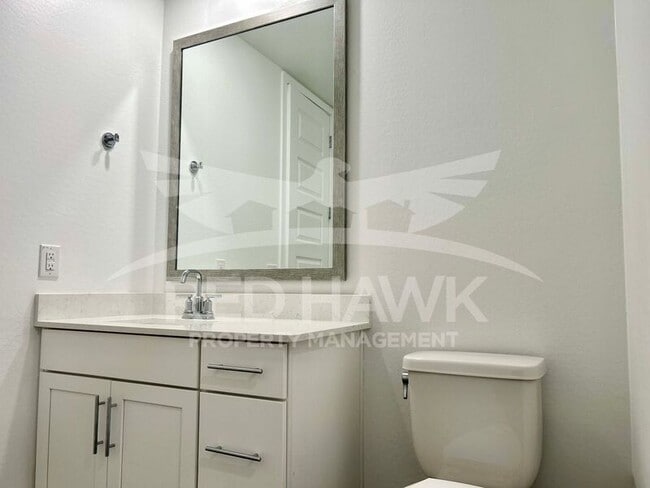 Building Photo - 4077 S Sabrina Dr