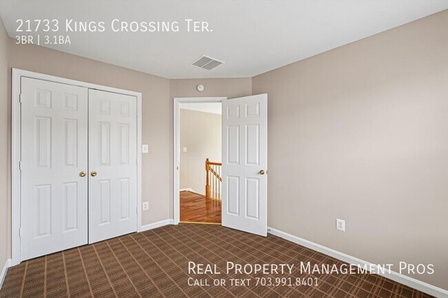 Building Photo - 21733 Kings Crossing Terrace