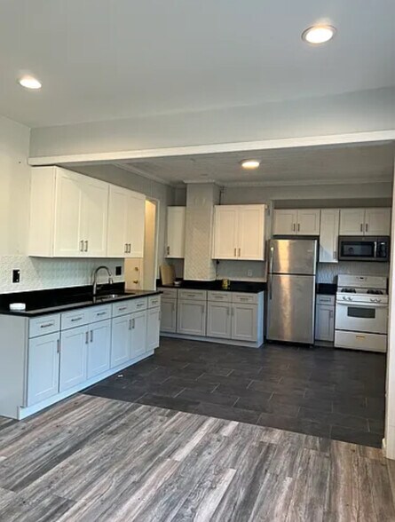 Building Photo - 217 Wagaraw Rd