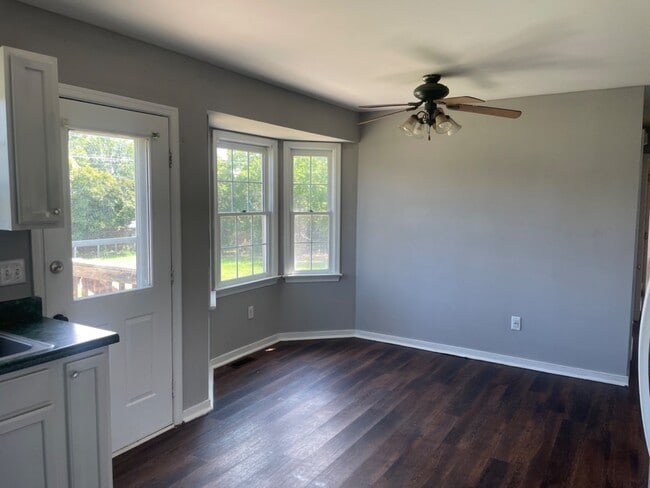 Building Photo - 4433 Hungary Glen Terrace