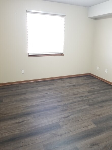 Building Photo - 560 Penn Ct