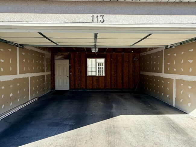 Building Photo - 113 Penhurst Pl