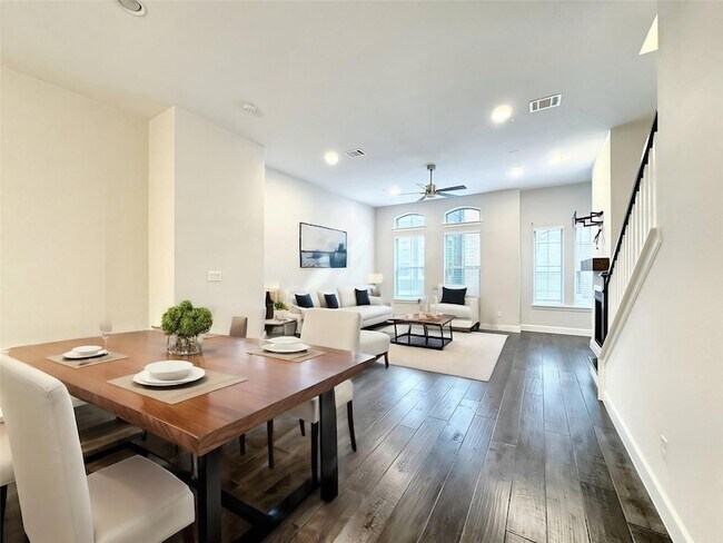 Building Photo - 1367 Branchwood Pl