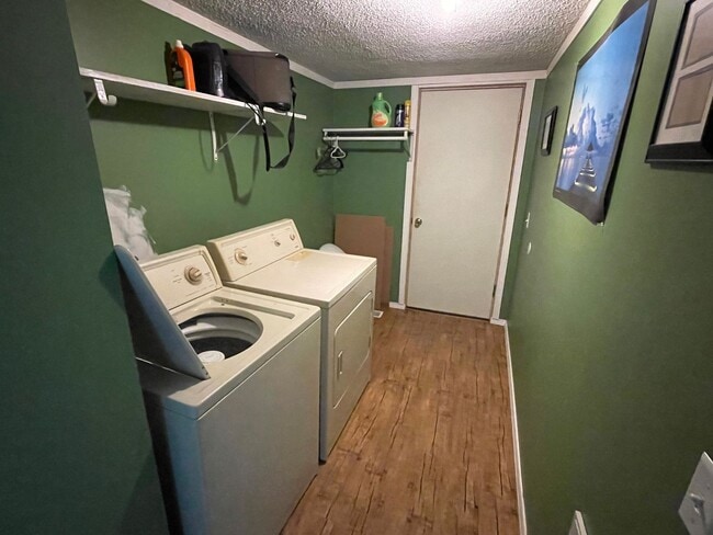 Building Photo - 3 Bedroom 1 Bathroom House Stilwell, OK