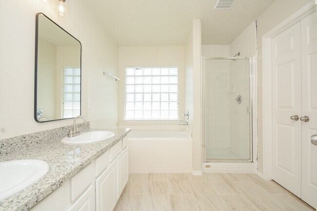 Building Photo - 7827 Talladega Springs Ln