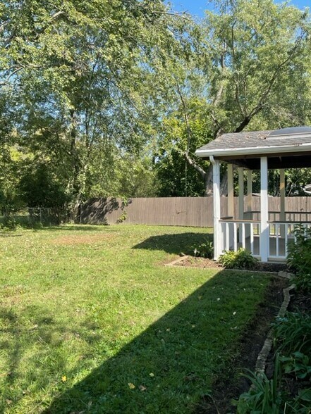 Building Photo - 1412 Tuscarora Dr
