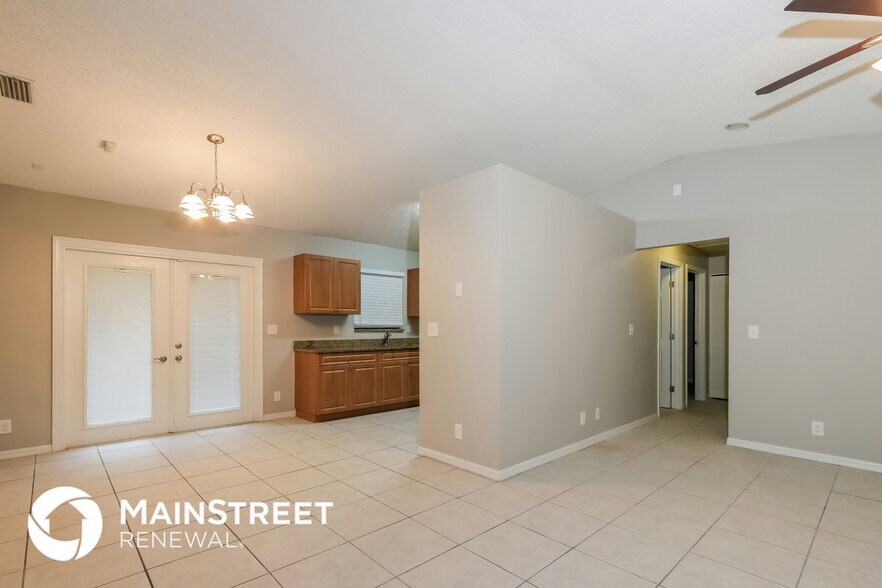 Building Photo - 18225 41st Rd N