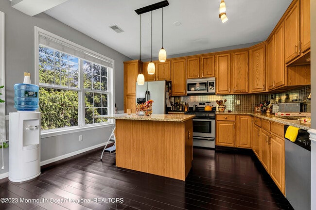 Building Photo - 536 St Andrews Pl