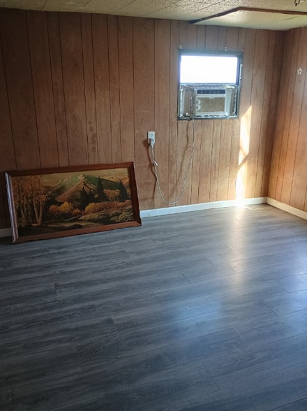 Building Photo - 1801 S Business 45