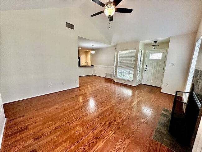 Building Photo - 11612 Fruitwood Pl