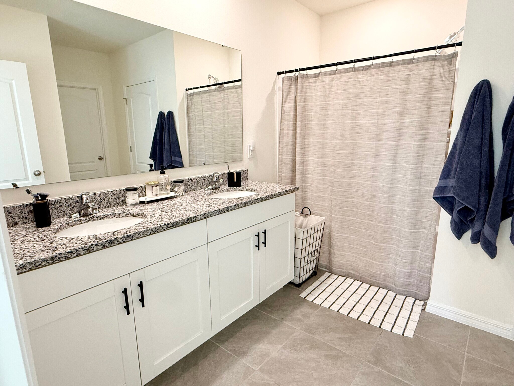 Building Photo - 13 Melogold Dr