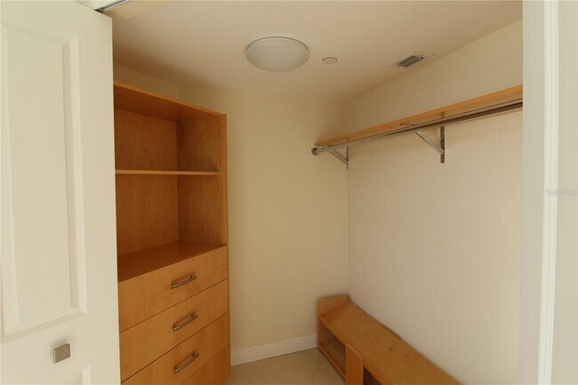 Building Photo - 988 Blvd of the Arts