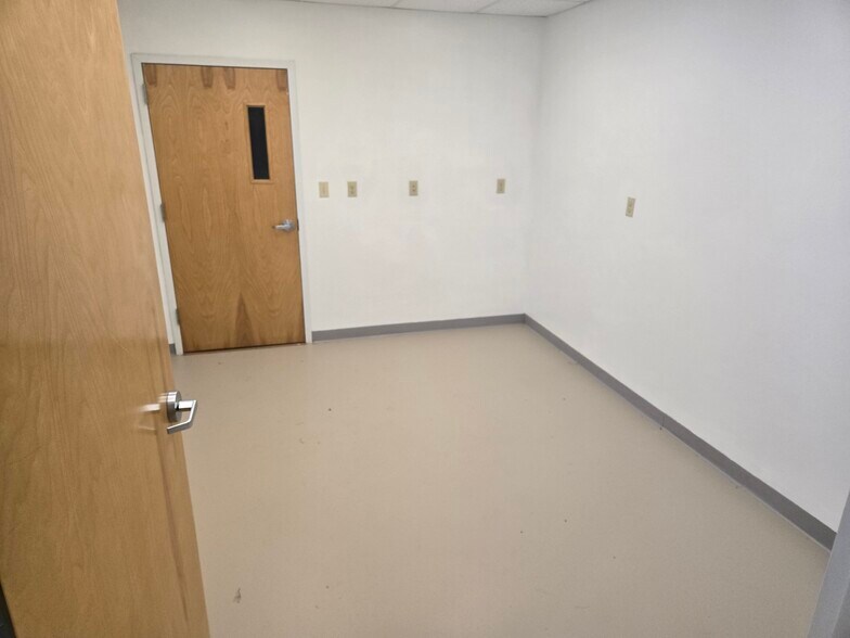 Building Photo - 42981 NY-28