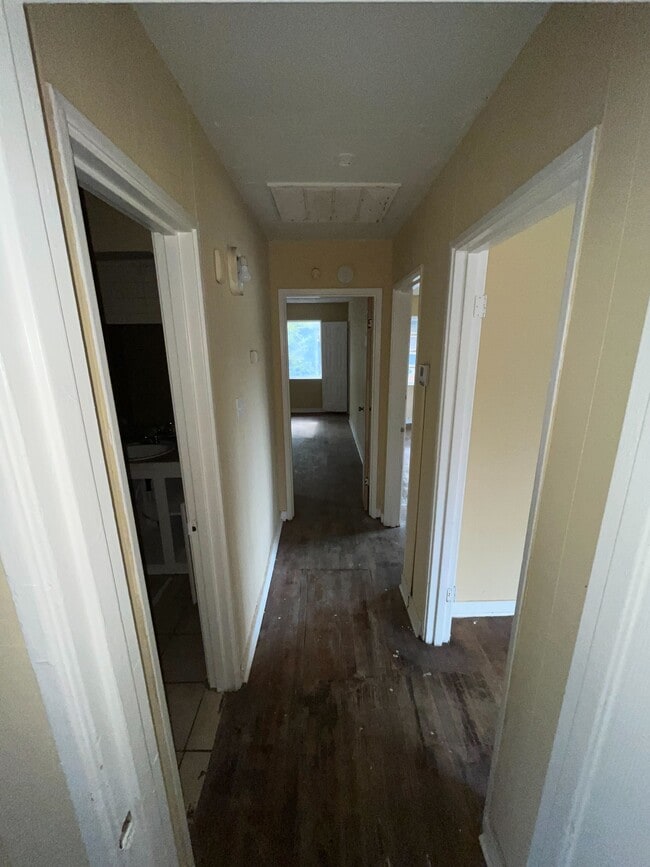 Building Photo - 2862 Oak Forest Dr