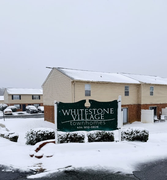 Building Photo - 15 Ferguson Dr