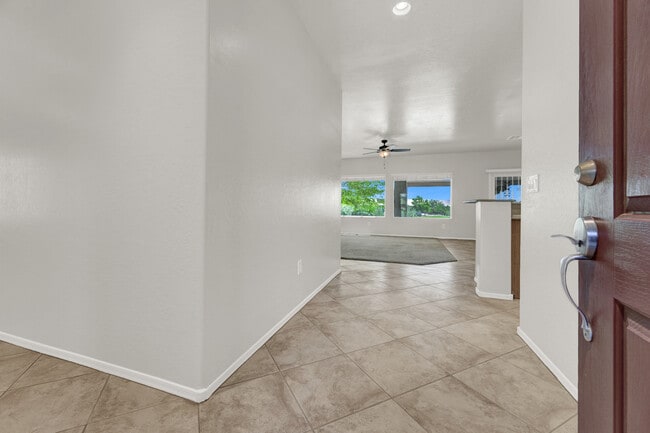 Building Photo - 7752 Fruit Dove St