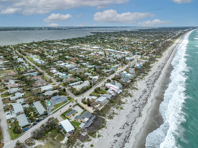 Building Photo - 212 3rd Ave