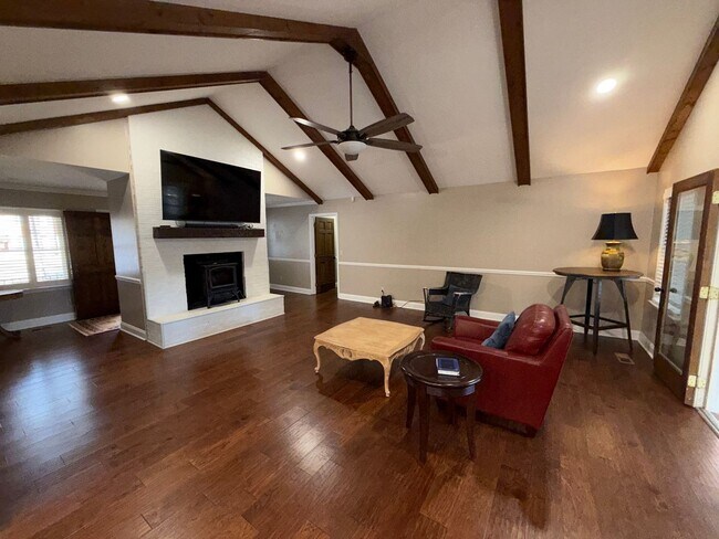 Building Photo - HOME FOR RENT IN ARAB, ALABAMA!