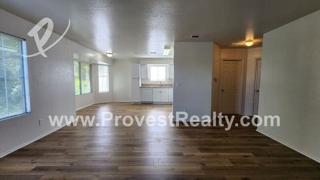 Building Photo - 16687 Zenda St