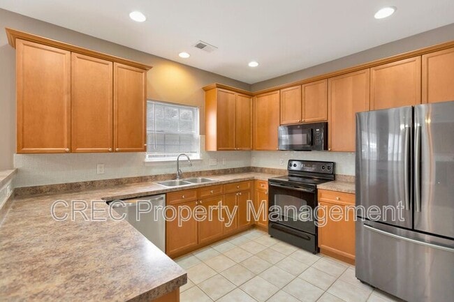 Building Photo - 3050 Argyll Dr