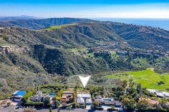 Building Photo - 2305 Temple Hills Dr