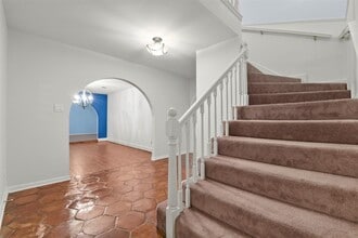 Building Photo - 3838 Glenheather Dr