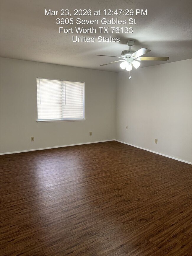 Building Photo - 3905 7 Gables St