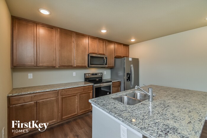 Building Photo - 10225 Luneth Dr