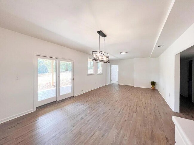 Building Photo - 12 Ginger Ln