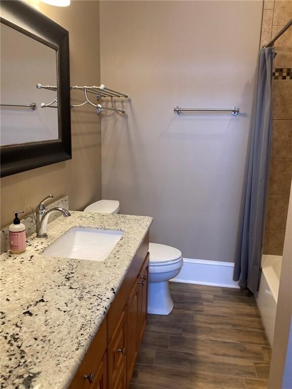 Building Photo - 700 N Alexander St