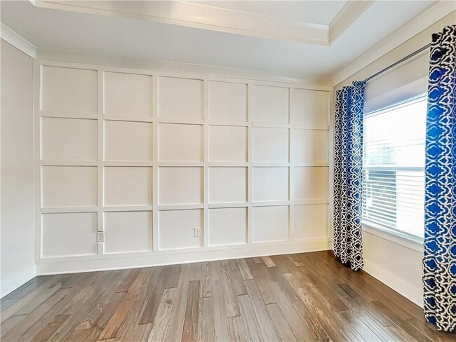 Building Photo - 2038 Rockledge Rd NE