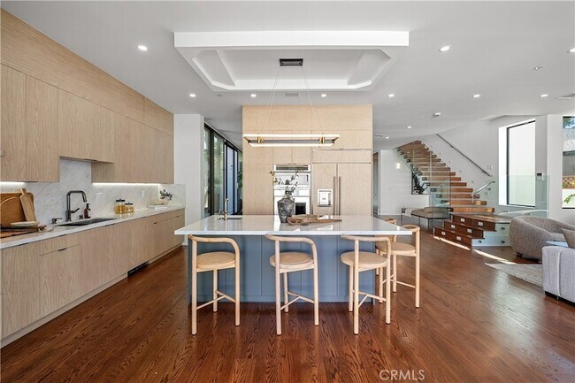 Building Photo - 14519 Greenleaf St