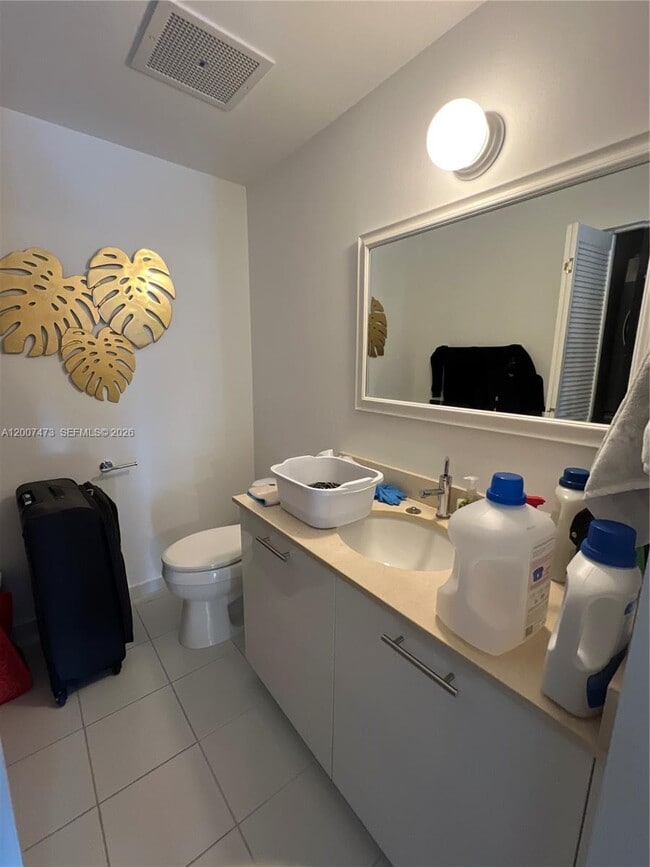 Building Photo - 3470 E Coast Ave