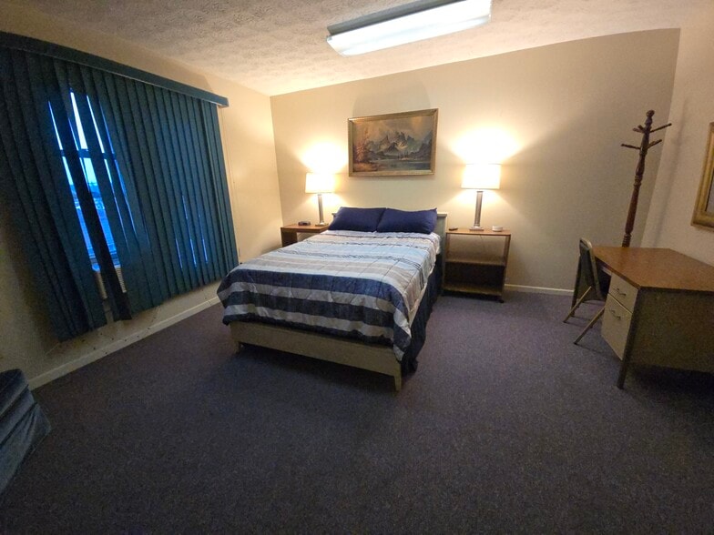 Building Photo - 1 College Ave