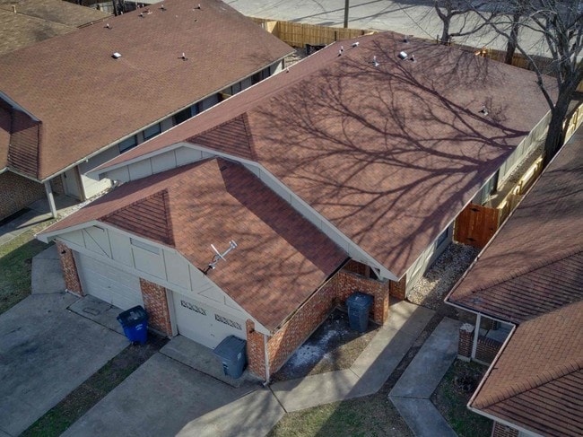 Building Photo - Greenmound Duplexes