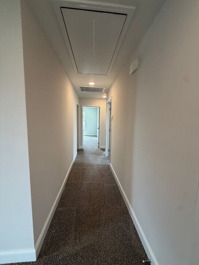 Building Photo - 2636 Rafiki Dr