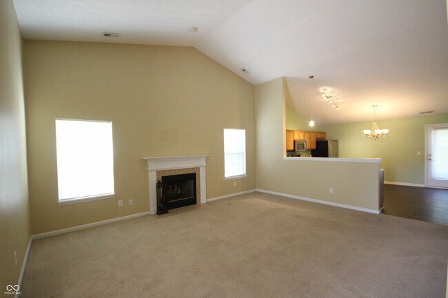 Building Photo - 1554 Stanford Dr
