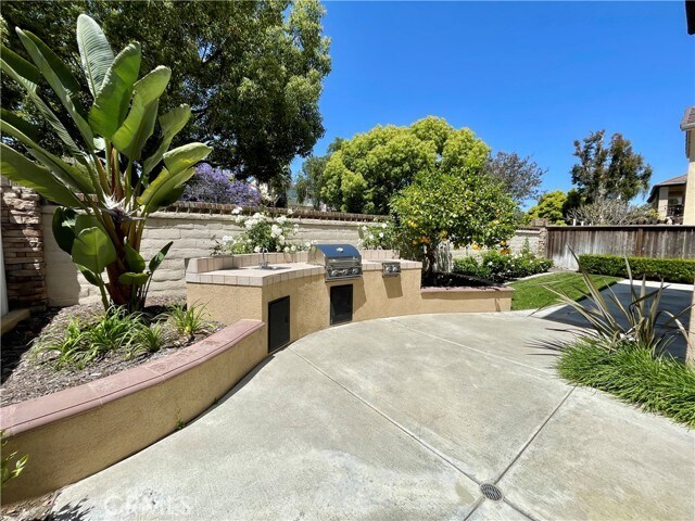 Building Photo - 9 Bel Flora Ct