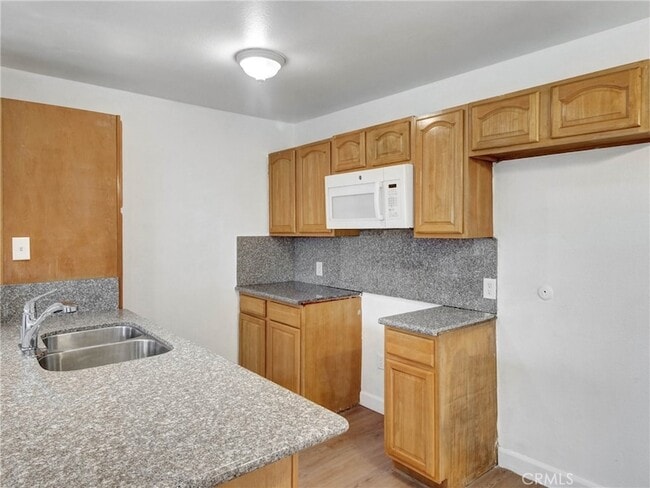 Building Photo - 4727 W 147th St