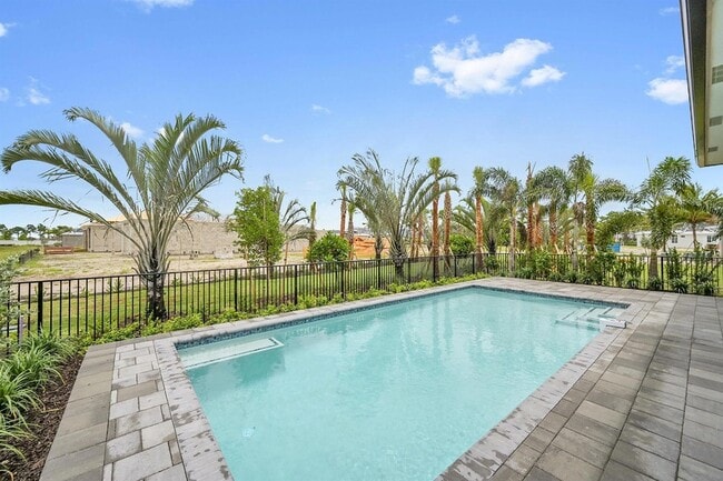 Building Photo - 13917 Vivant Dr