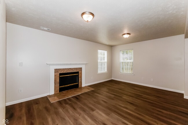 Building Photo - 6368 Titania Dr