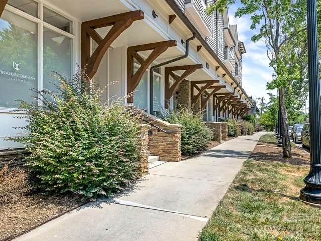 Building Photo - 301 E Tremont Ave