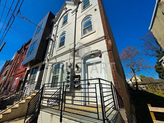 Building Photo - 1712 N Marshall St