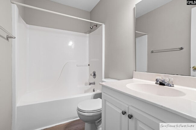 Building Photo - 4005 Hickory St